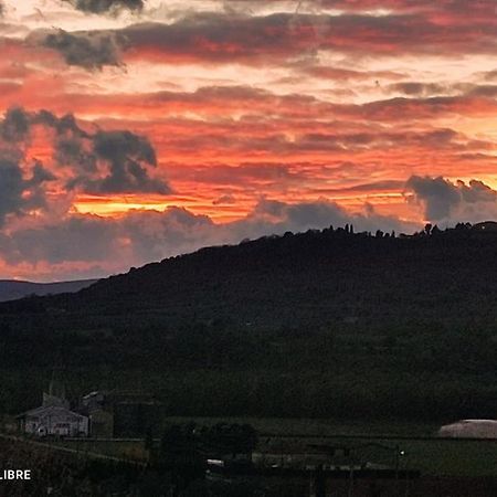 Joli Appartement Dans Village Calme En Provence Les Mées Екстериор снимка