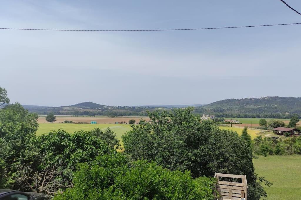 Joli Appartement Dans Village Calme En Provence Les Mées Екстериор снимка